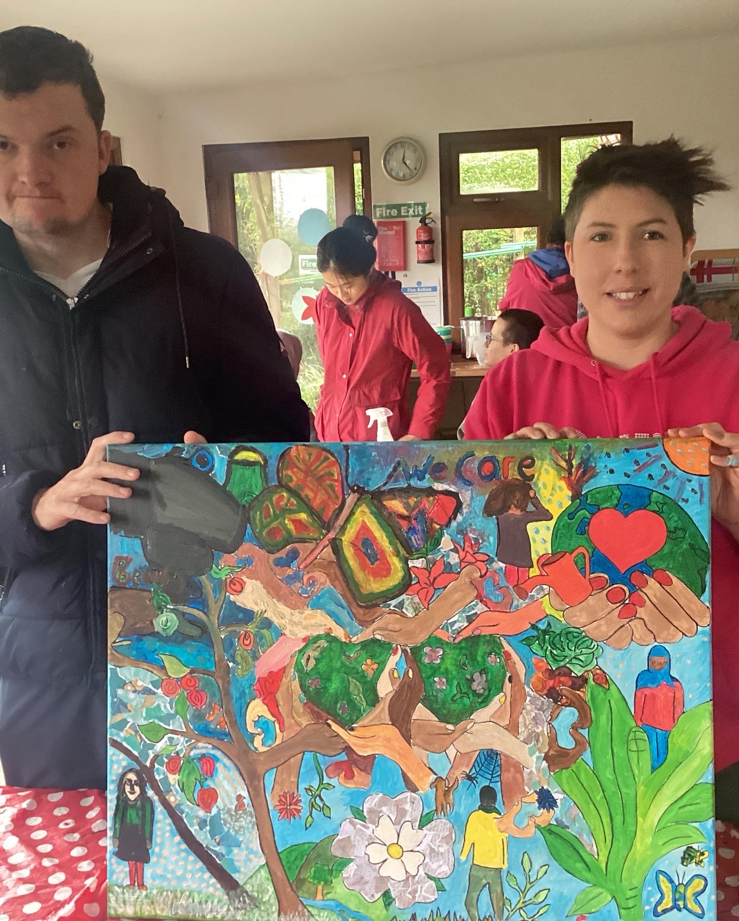 E08E8452-9889-4F1D-976E-93DBC213A438